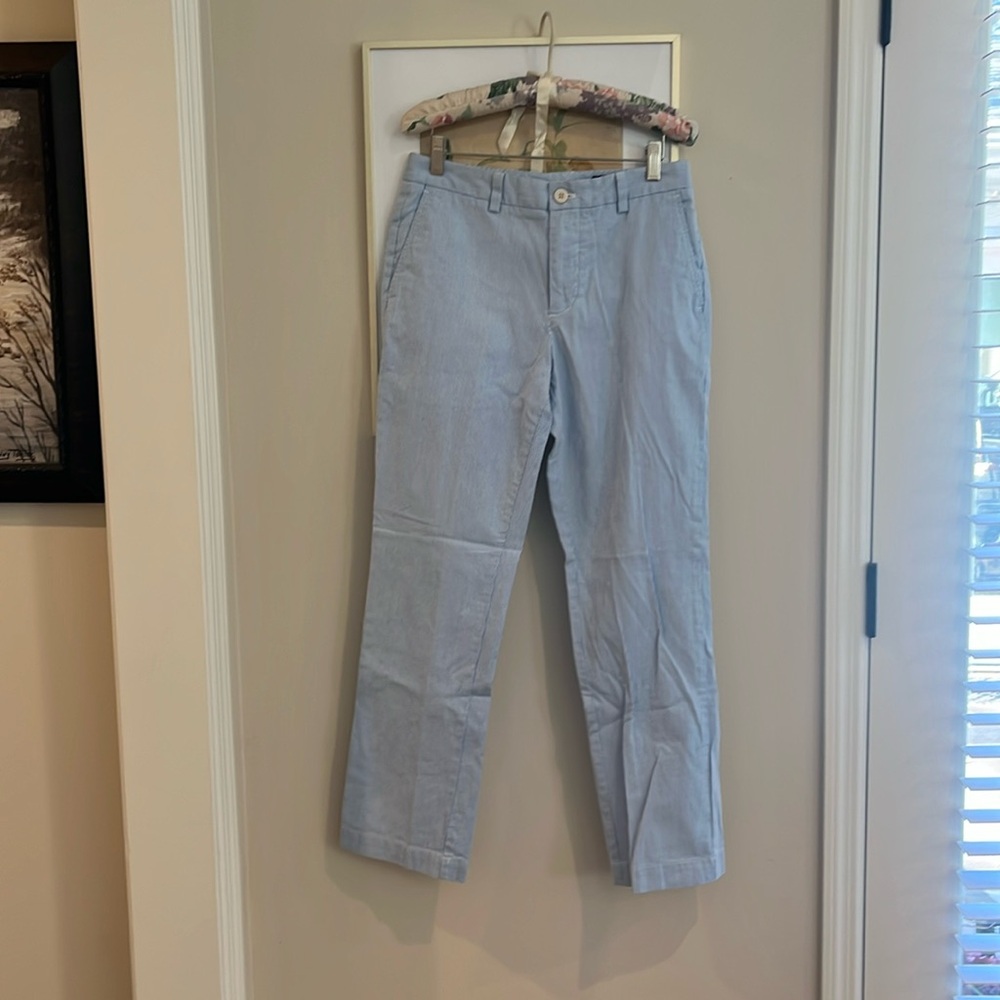 Men’s Vineyard Vines stripe pant.